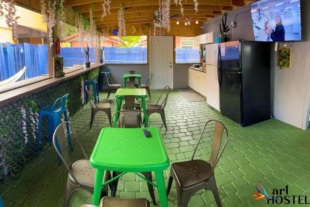 Summer Gardens Wynwood Concept Miami Exterior photo